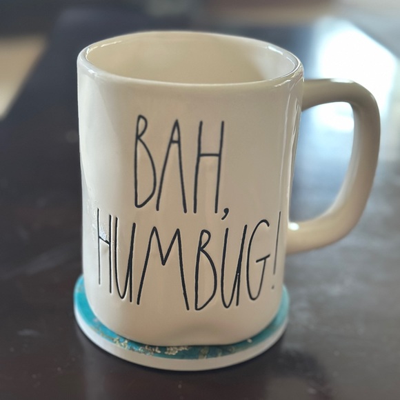 ⚡️Home⚡️ Rae Dunn Bah, Humbug! Mug - Picture 1 of 4
